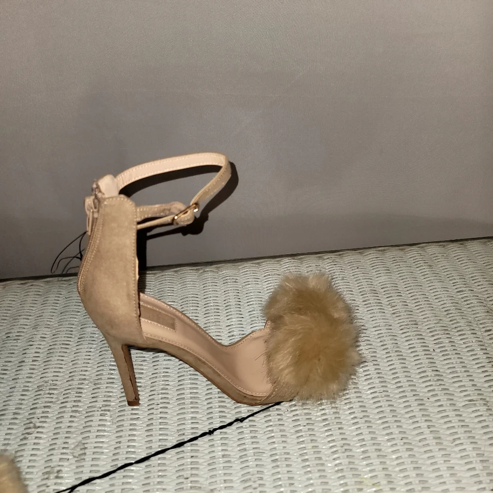 Brand new women's high heels open toes, faux fur design various sizes Natural - Picture 4 of 6